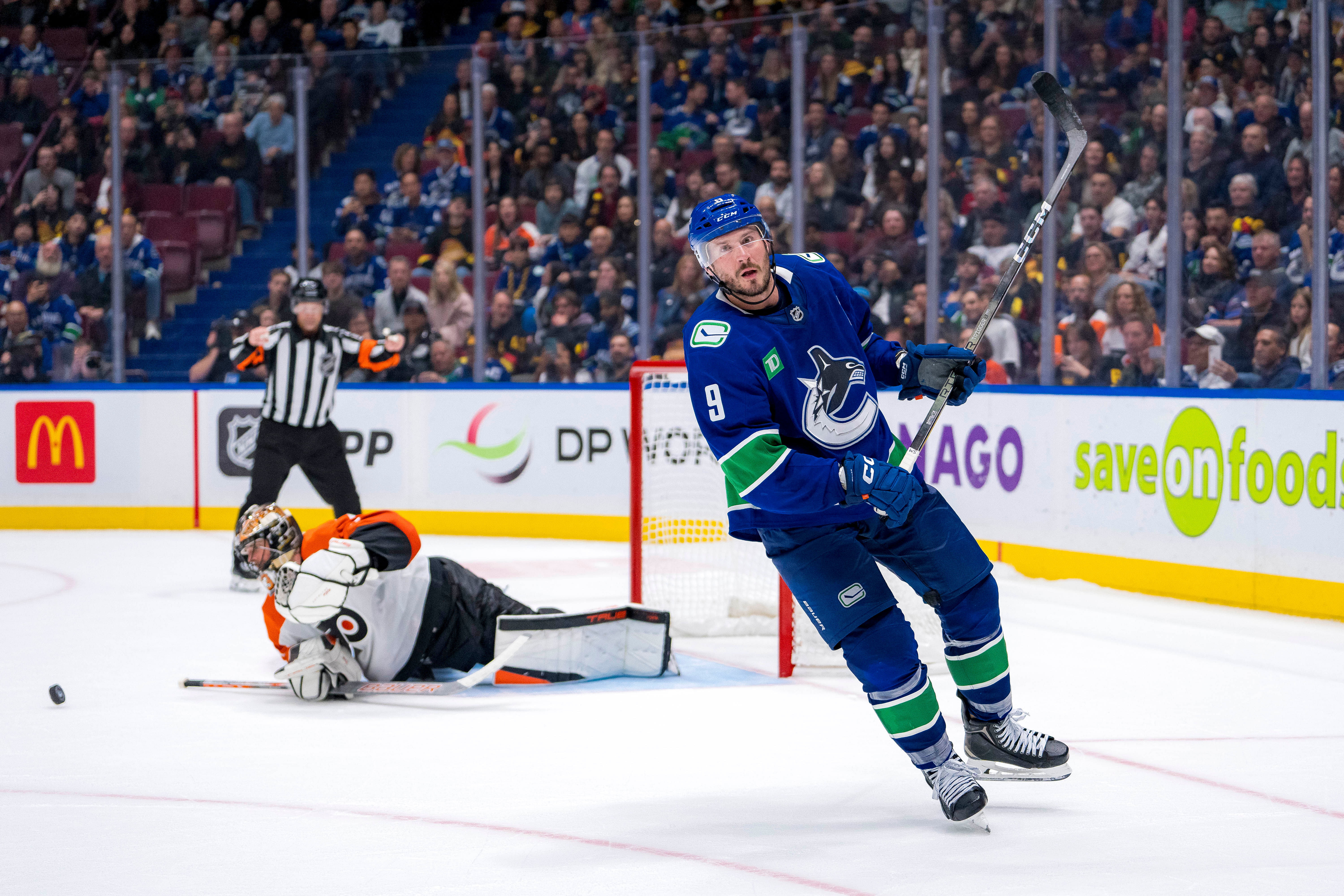 NHL: Philadelphia Flyers at Vancouver Canucks - Source: Imagn