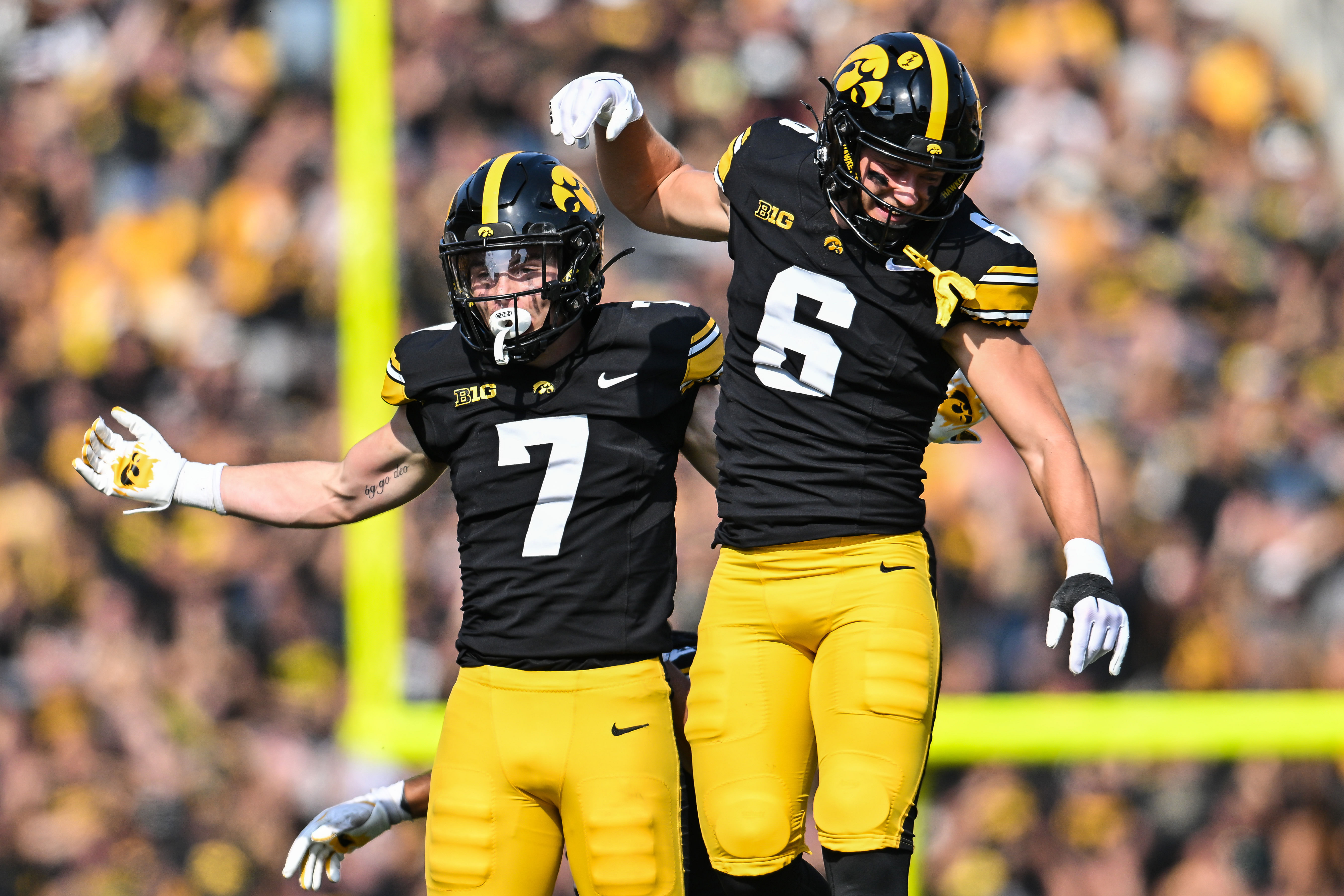 NCAA Football: Washington at Iowa - Source: Imagn