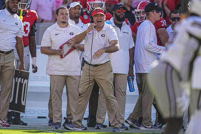 "Refs tried to rob us with calls": Kirby Smart salty after Georgia's dominant win over Texas to secure No. 1 spot
