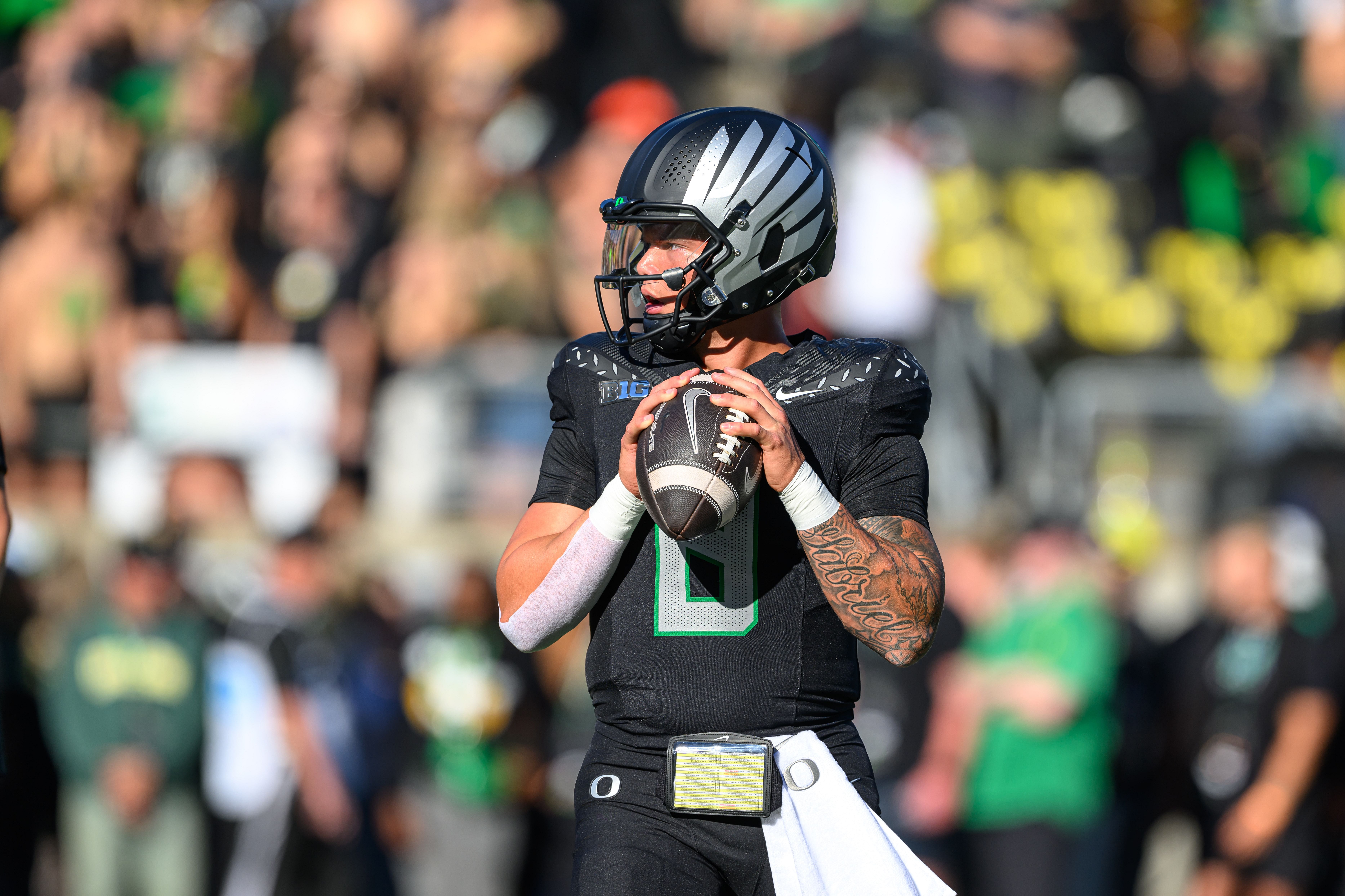 Oregon Ducks quarterback Dillon Gabriel - Source: Imagn