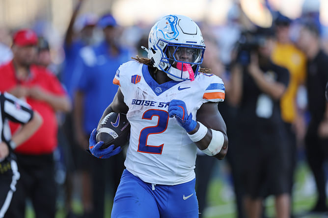"This running back is Ashton Jeanty": Fans react to South Oak Cliff High School RB's dazzling run; compare him to Heisman trophy candidate