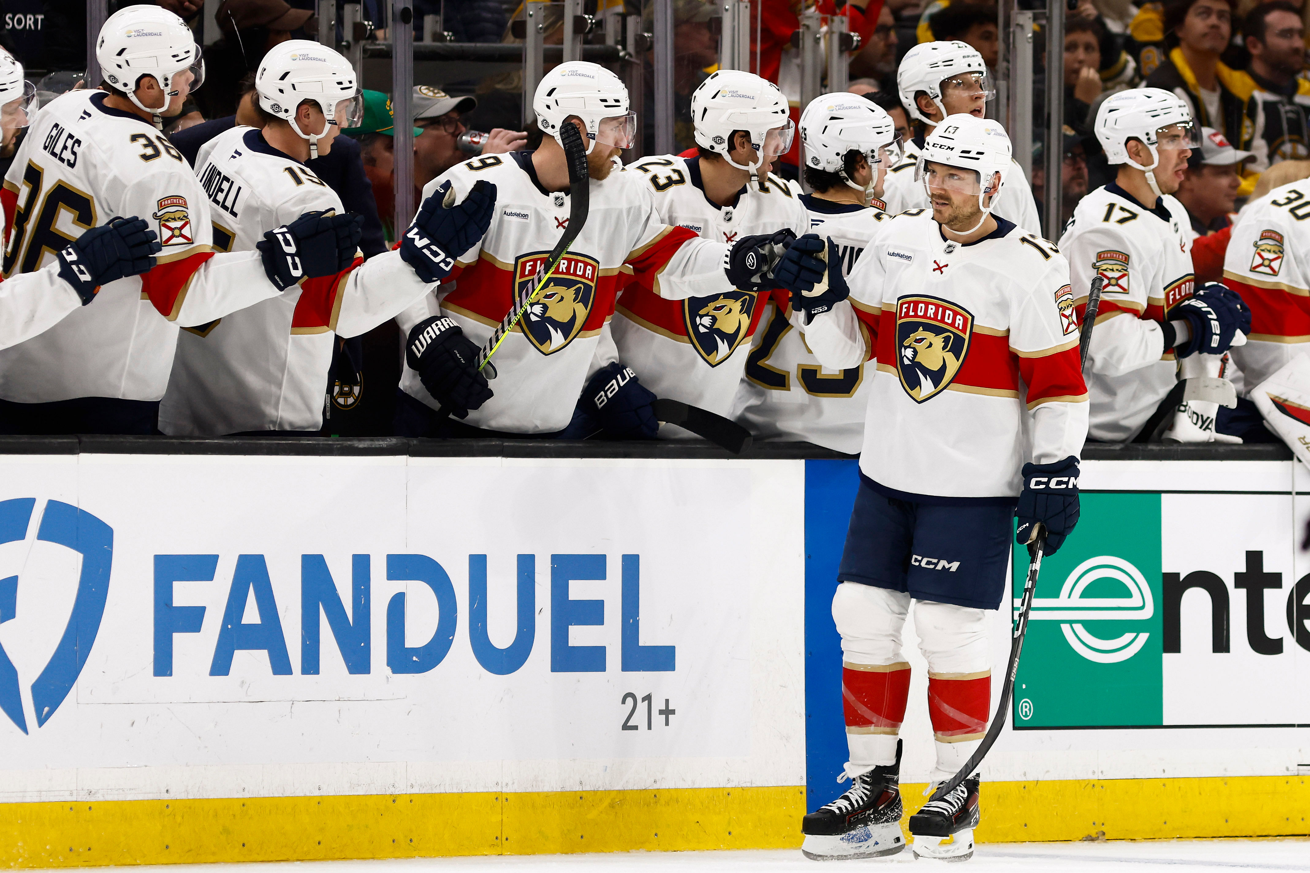 NHL: Florida Panthers at Boston Bruins - Source: Imagn