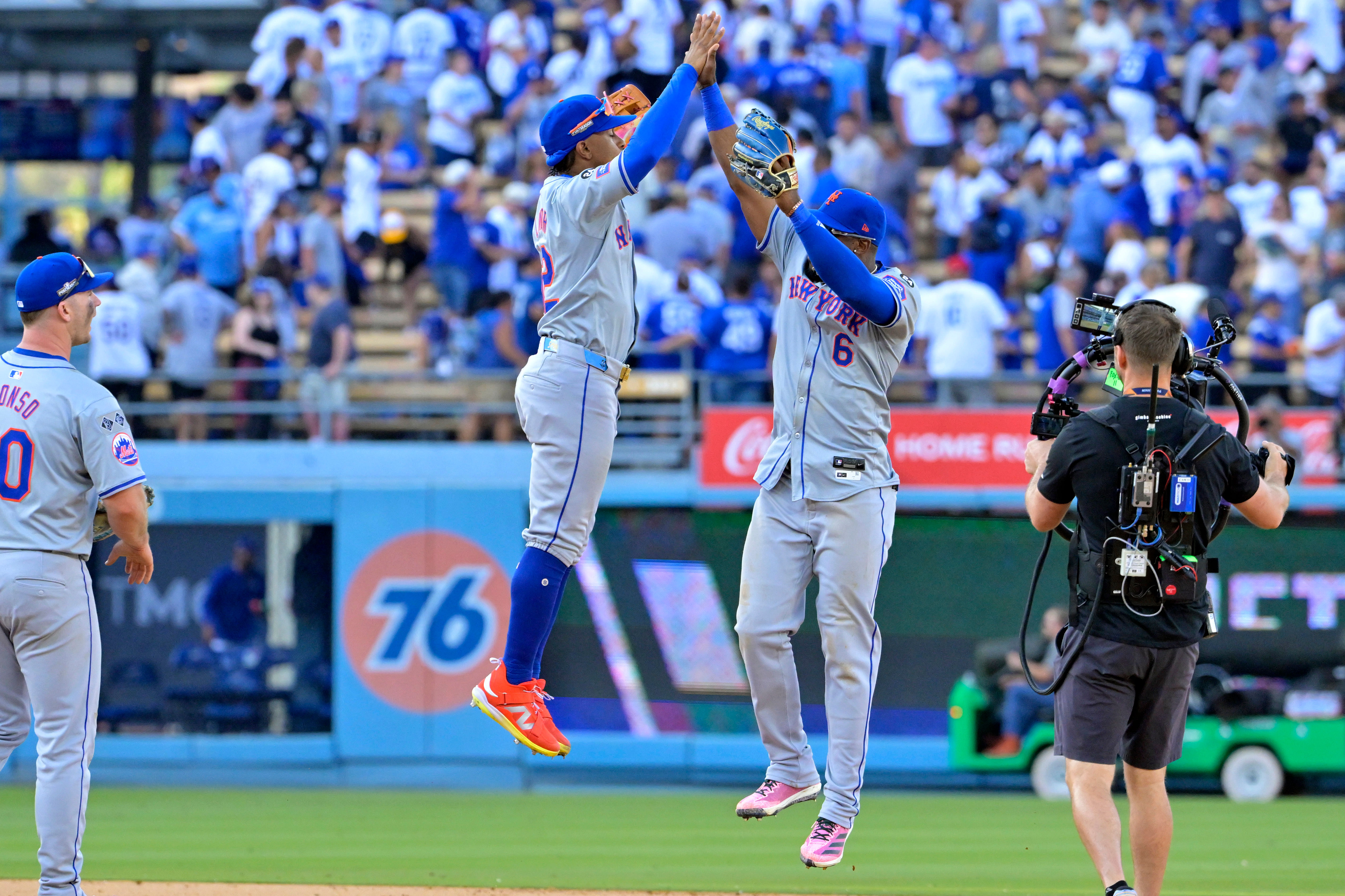 The New York Mets defeated the Los Angeles Dodgers during Game 2 of the NLCS by a score of 7-3. Image source: IMAGN