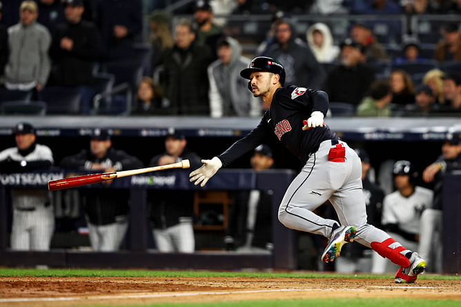 Steven Kwan reacts to David Fry’s incredible walk-off home run in Guardians victory