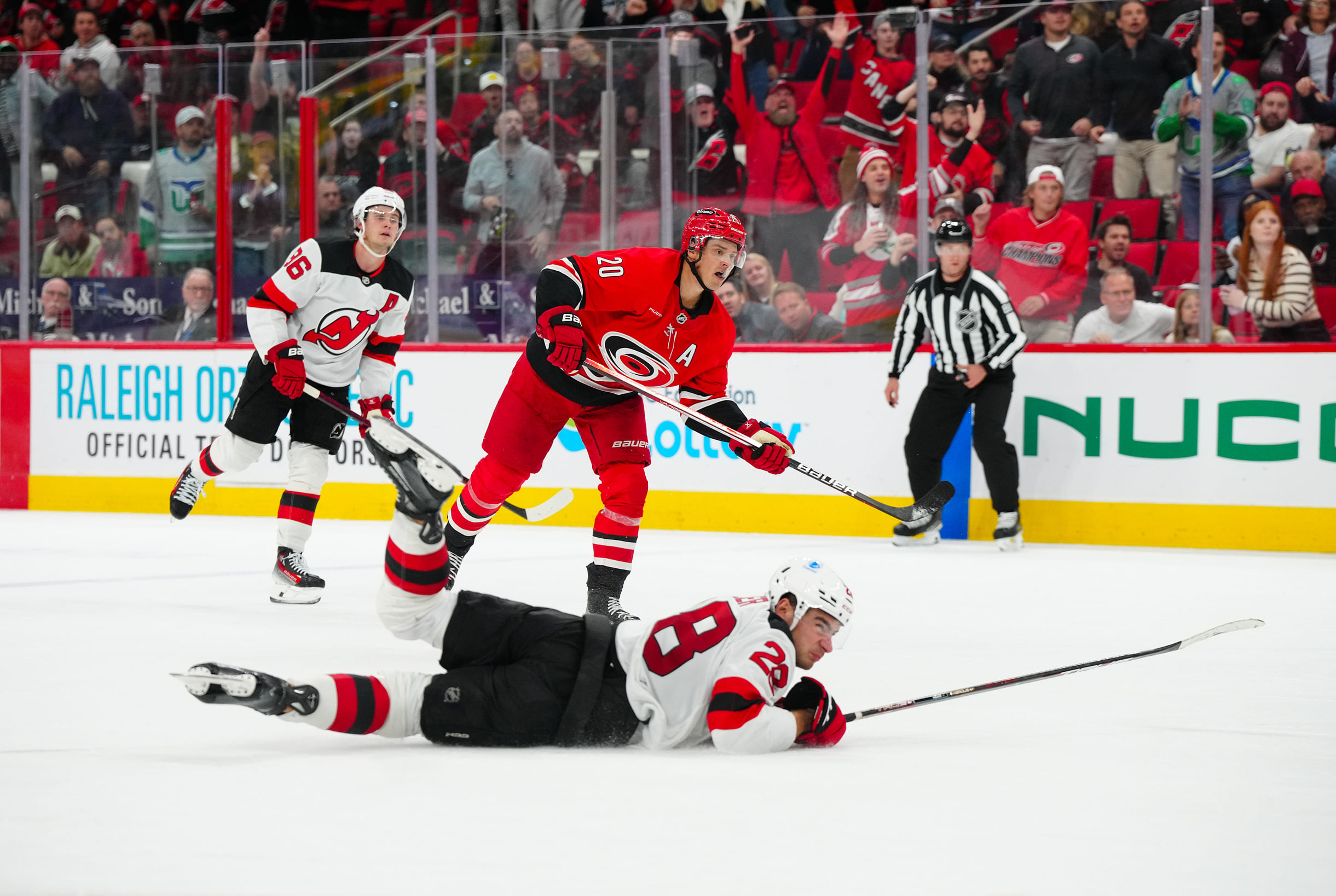 NHL: New Jersey Devils at Carolina Hurricanes - Source: Imagn