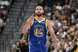 Steph Curry reacts to Warriors teammate securing $39 million bag