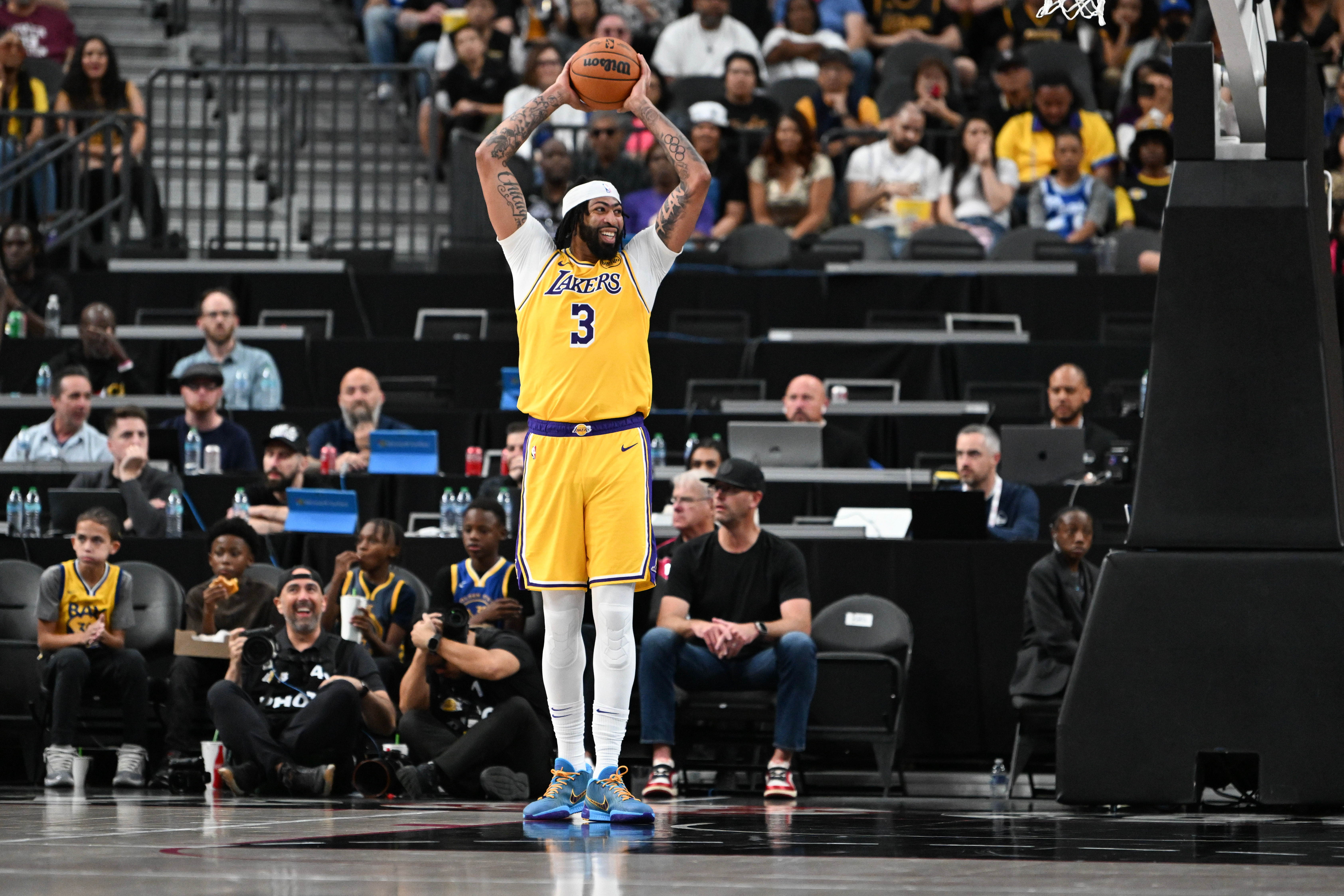 NBA: Preseason-Golden State Warriors at Los Angeles Lakers - Source: Imagn