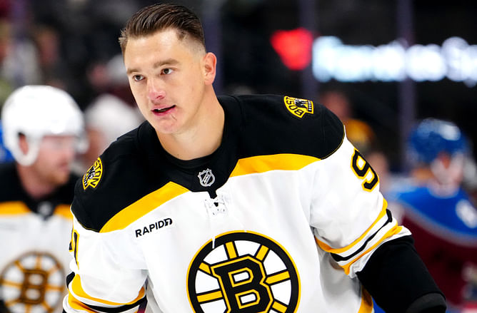 WATCH: Matt Stienburg drops the gloves against Nikita Zadorov, gets filmed by proud dad Trevor