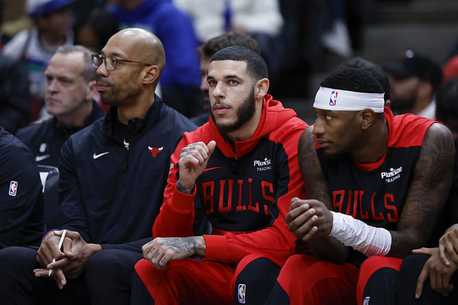 Lonzo Ball overwhelmed with emotions after playing 1st game in 1,007 days: "Felt a lot better playing than watching"
