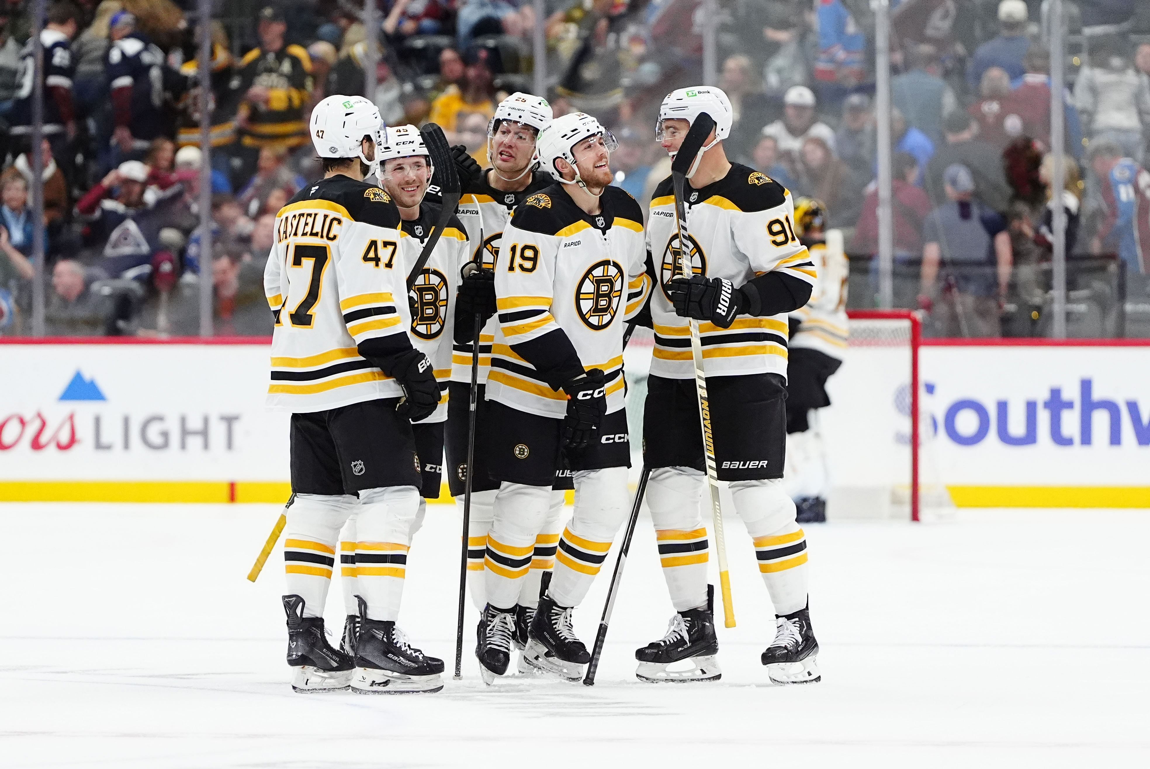 NHL: Boston Bruins at Colorado Avalanche - Source: Imagn