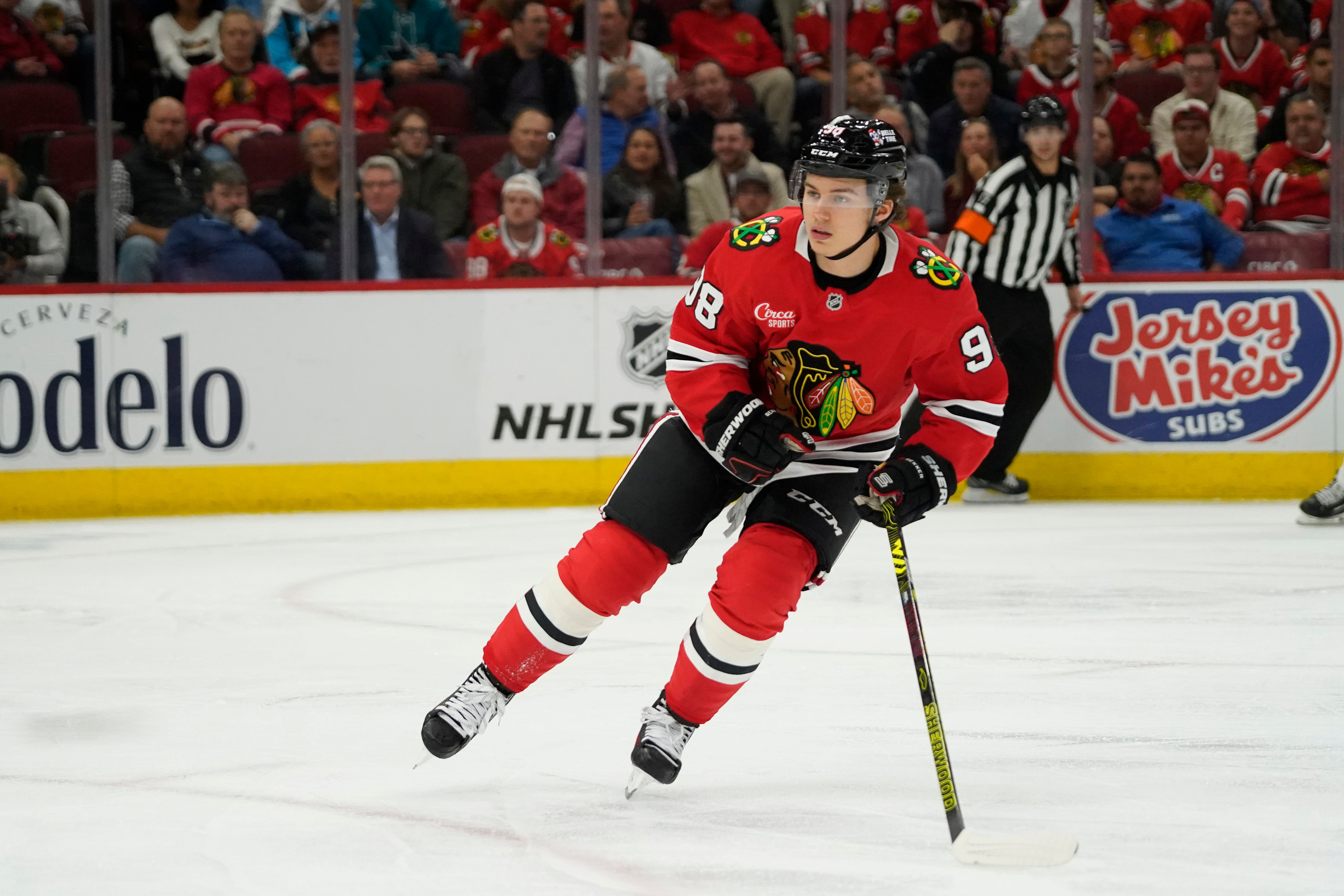 NHL: San Jose Sharks at Chicago Blackhawks - Source: Imagn