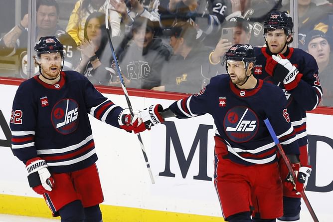"Kansas City Chiefs of the NHL" - Elliotte Friedman's 32 Thoughts co-host makes bold claim regarding undefeated side