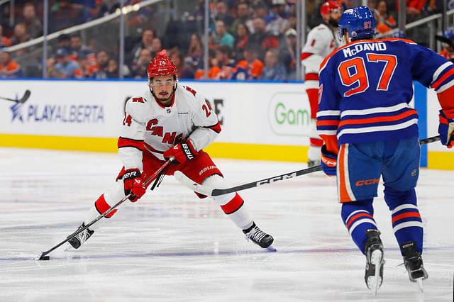 NHL: Carolina Hurricanes at Edmonton Oilers - Source: Imagn