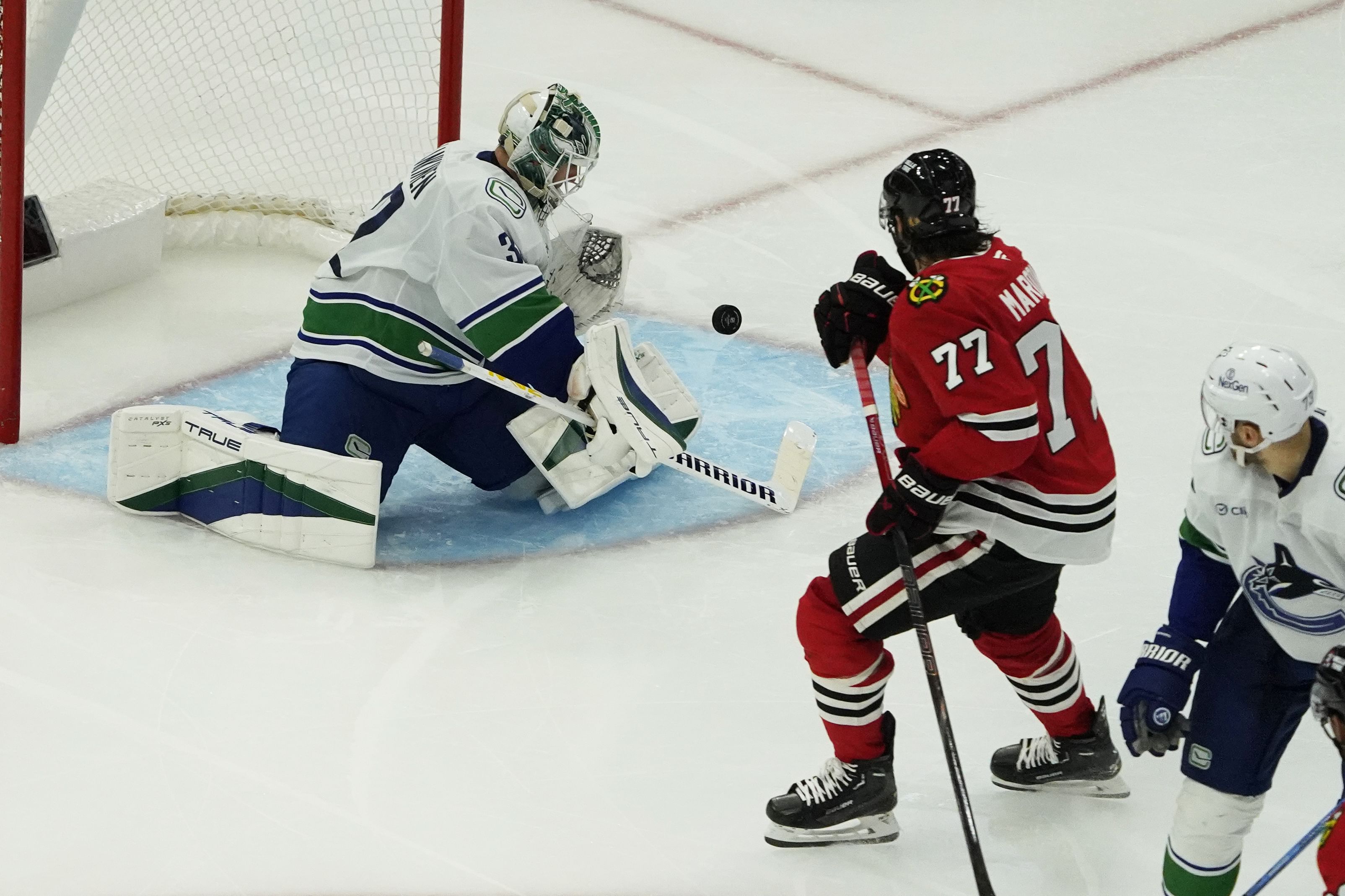 NHL: Vancouver Canucks at Chicago Blackhawks - Source: Imagn