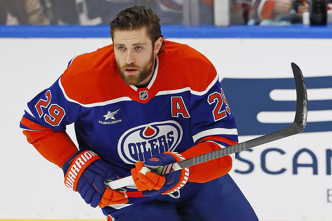 Leon Draisaitl makes his opinion on $25,000,000 Edmonton Oilers D-man's saucy assist on birthday boy's GWG crystal clear
