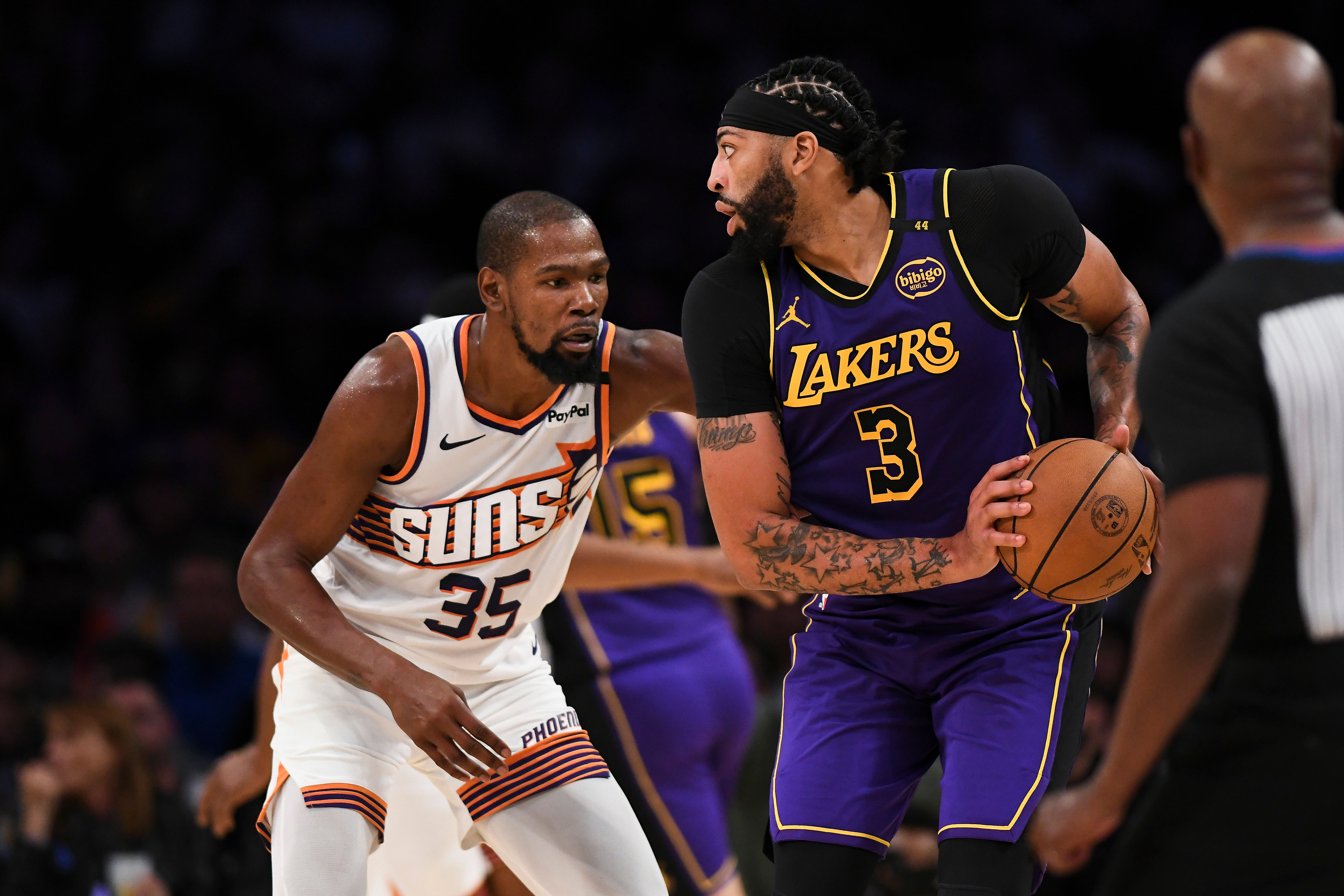 LA Lakers vs Phoenix Suns Starting lineups and depth charts for Oct