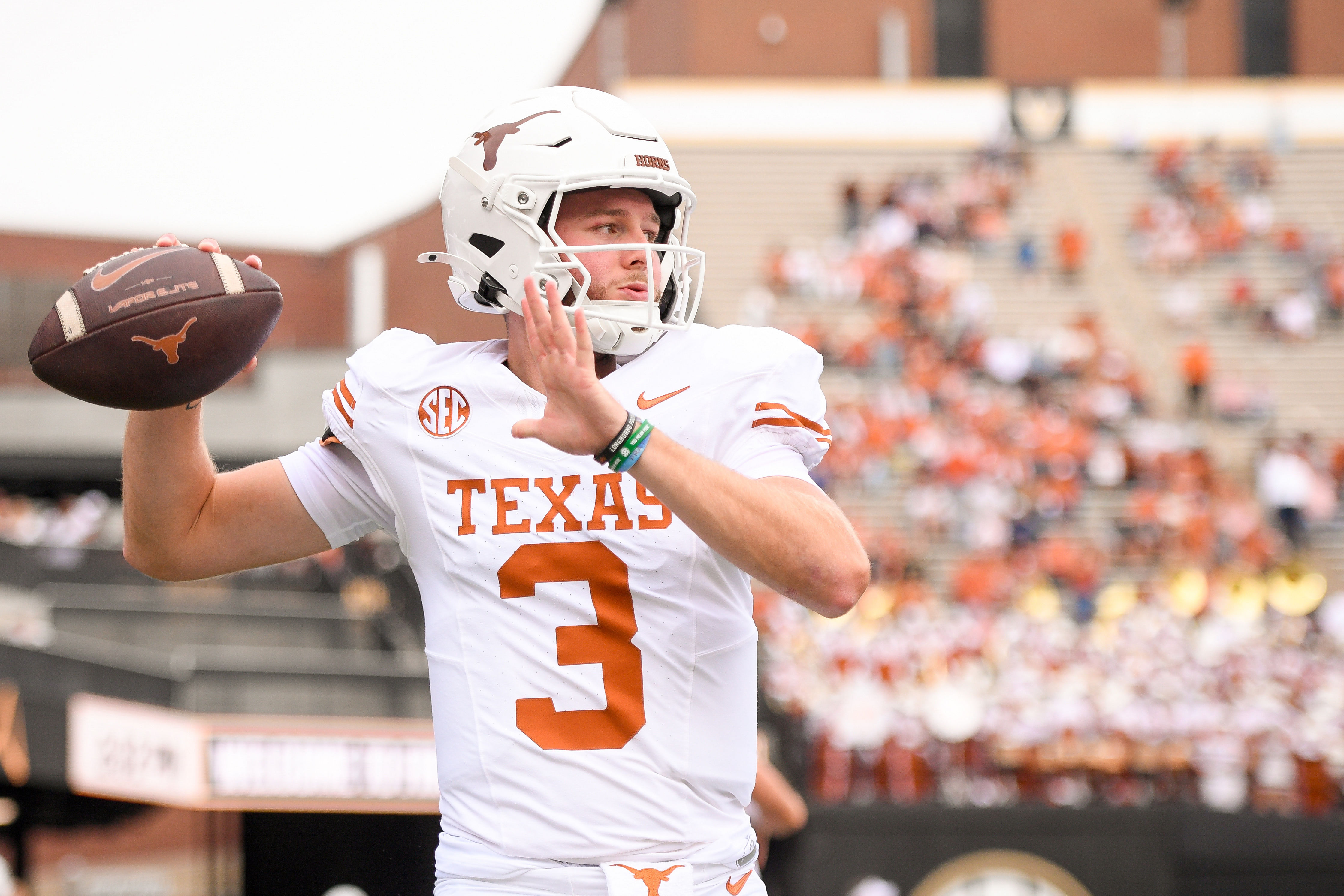 NCAA Football: Texas Longhorns QB Quinn Ewers - Source: Imagn