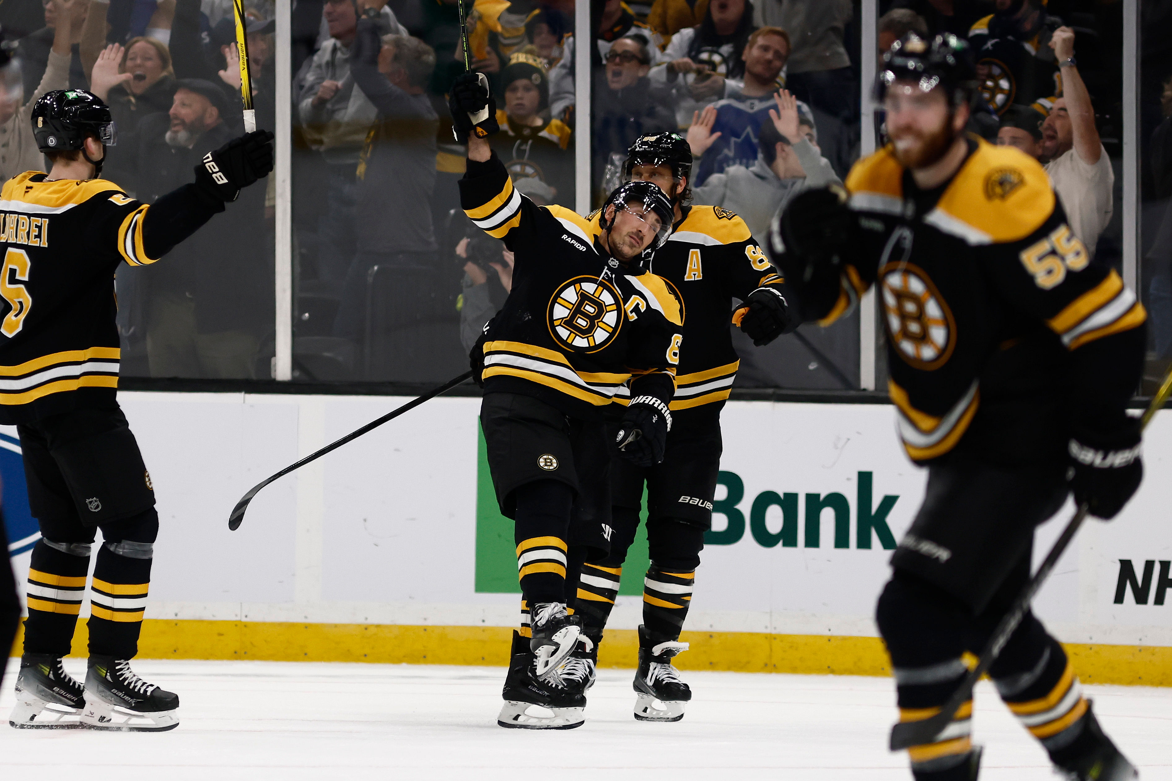 NHL: Toronto Maple Leafs at Boston Bruins - Source: Imagn