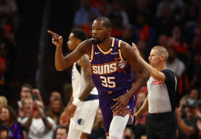 Kevin Durant lauds Jayden Daniels in 2 words after Commanders QB's insane play secures win against Chicago Bears