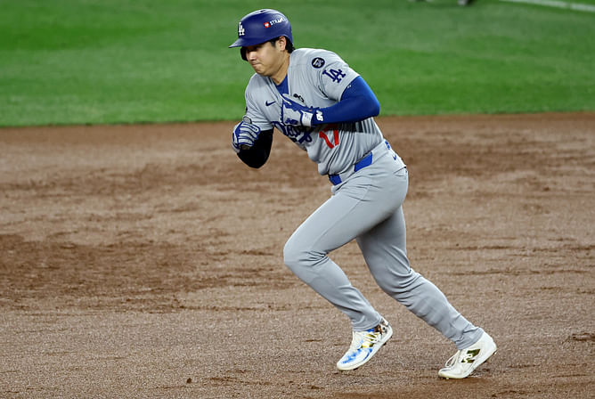 Shohei Ohtani opens up on playing through pain against Yankees in Game 3 and the team’s World Series aspirations