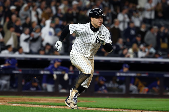 "His mom basically told him this is your dad" - Anthony Volpe melts hearts sharing emotional Yankees connection between father & grandfather