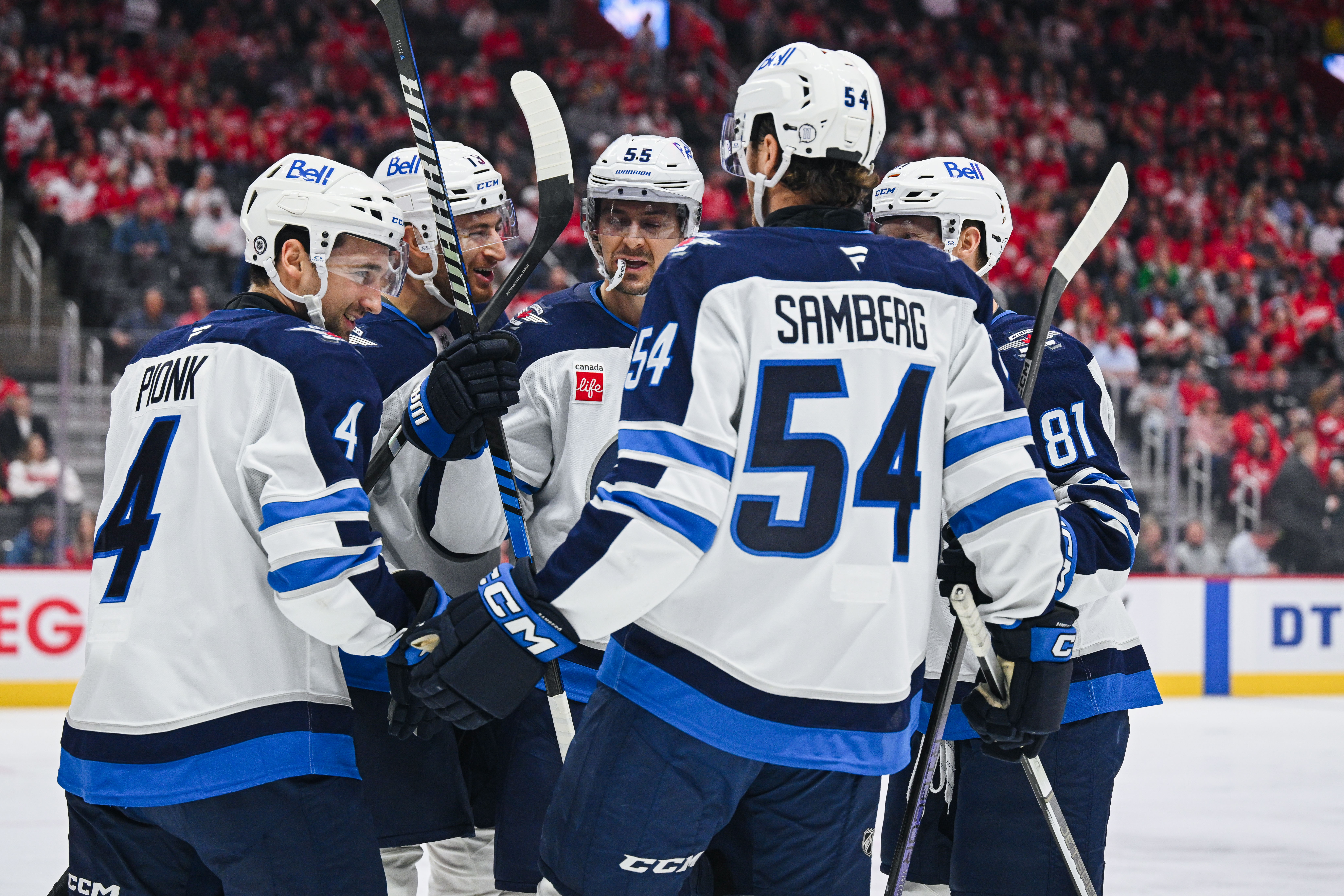 NHL: Winnipeg Jets at Detroit Red Wings - Source: Imagn