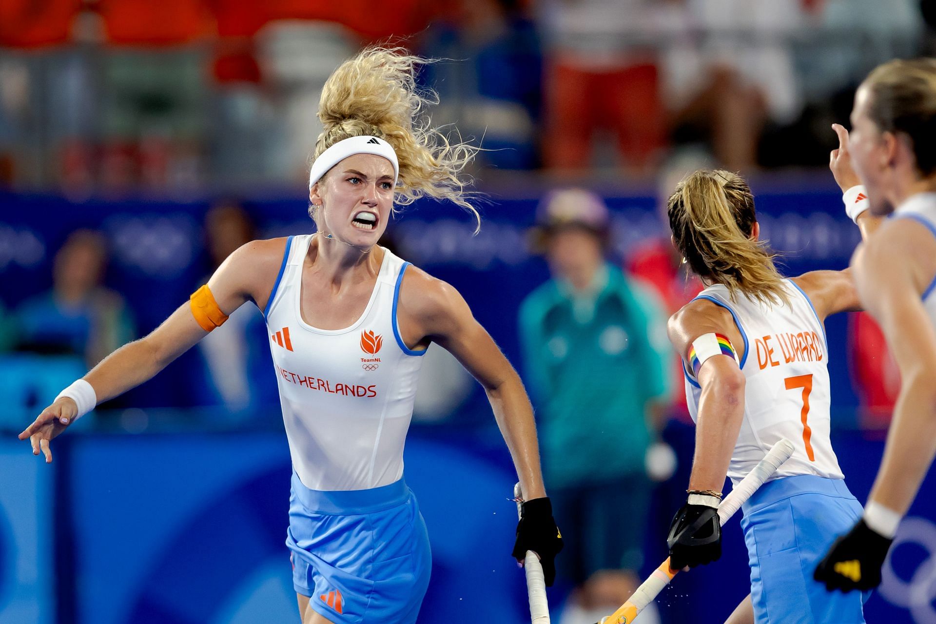 Yibbi Jansen (L) was instrumental in Netherlands winning gold at the Paris Olympics. (Image via Getty)