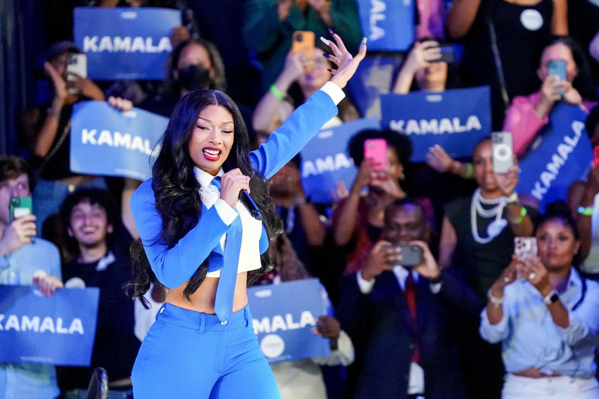 Megan Thee Stallion Attends Kamala Harris Campaign Rally In Atlanta - Source: Getty