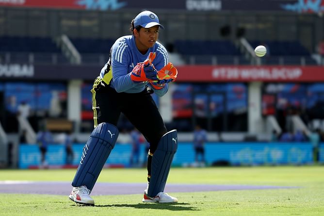 [Watch] Muneeba Ali stumped by Richa Ghosh for 17 runs off 26 deliveries in IND vs PAK 2024 Women's T20 World Cup match