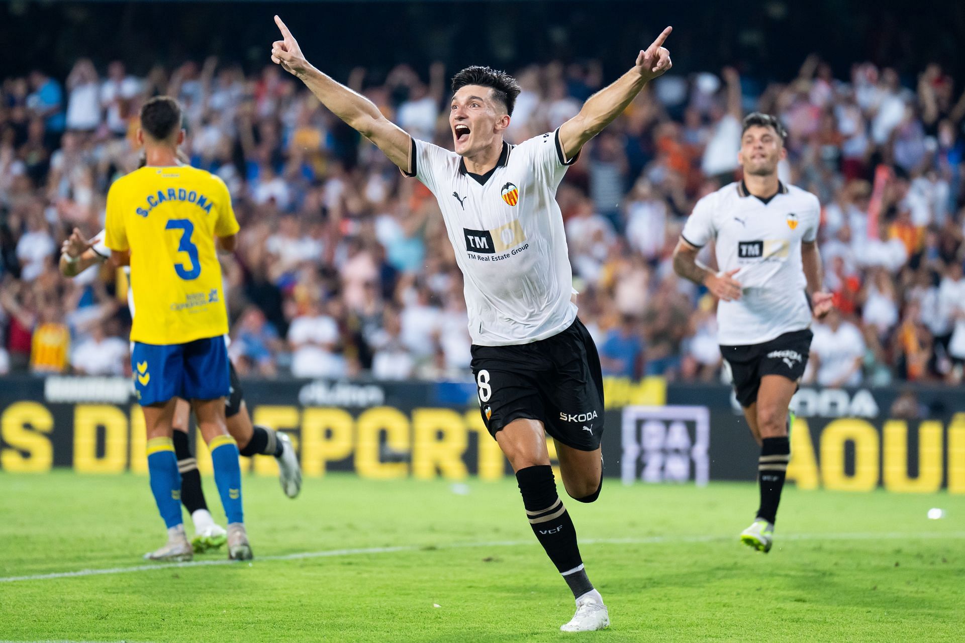 Valencia CF v UD Las Palmas - LaLiga EA Sports - Source: Getty