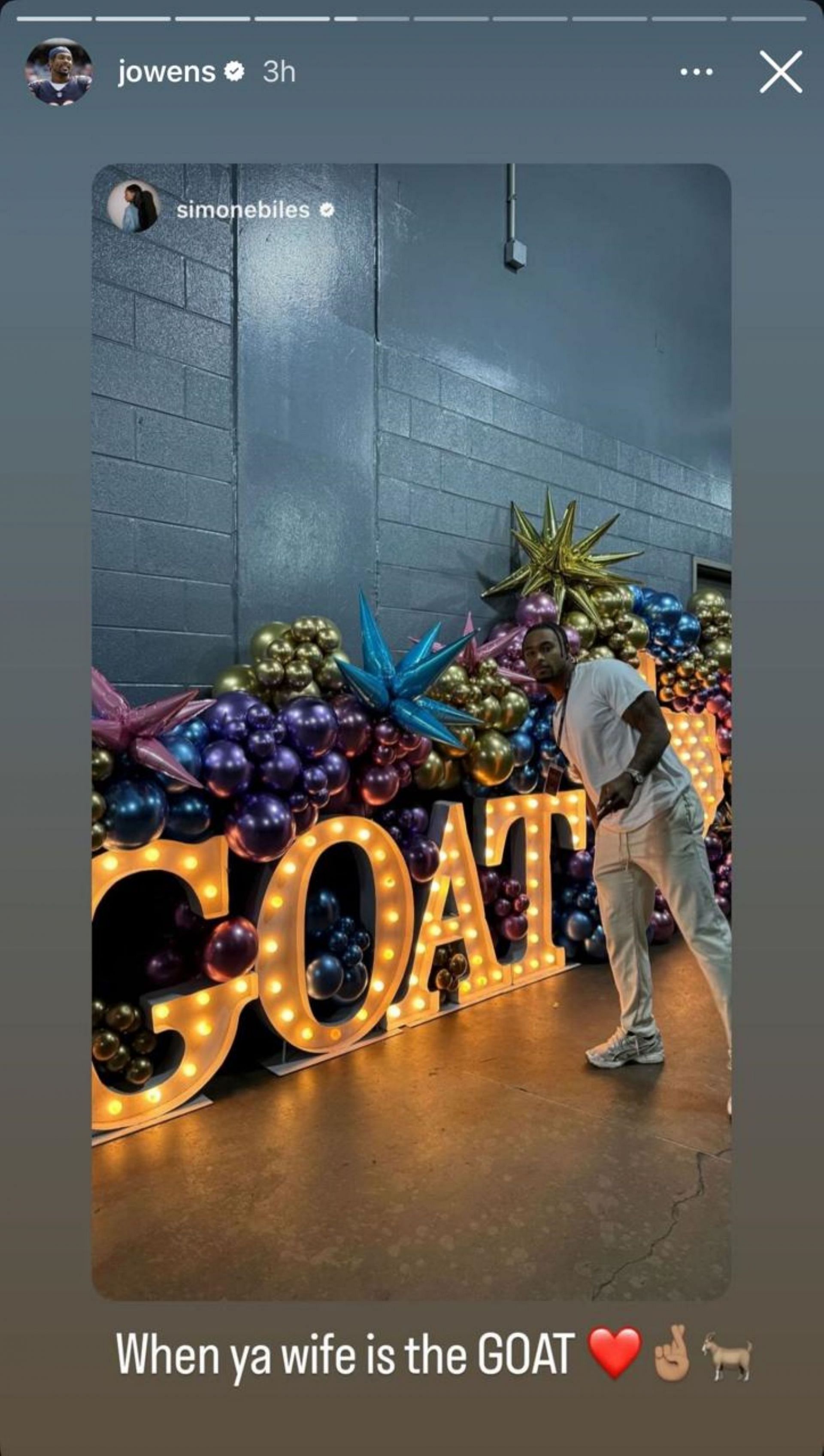 Jonathan Owens reacts to GOAT marquee alphabets; Instagram - @jowens