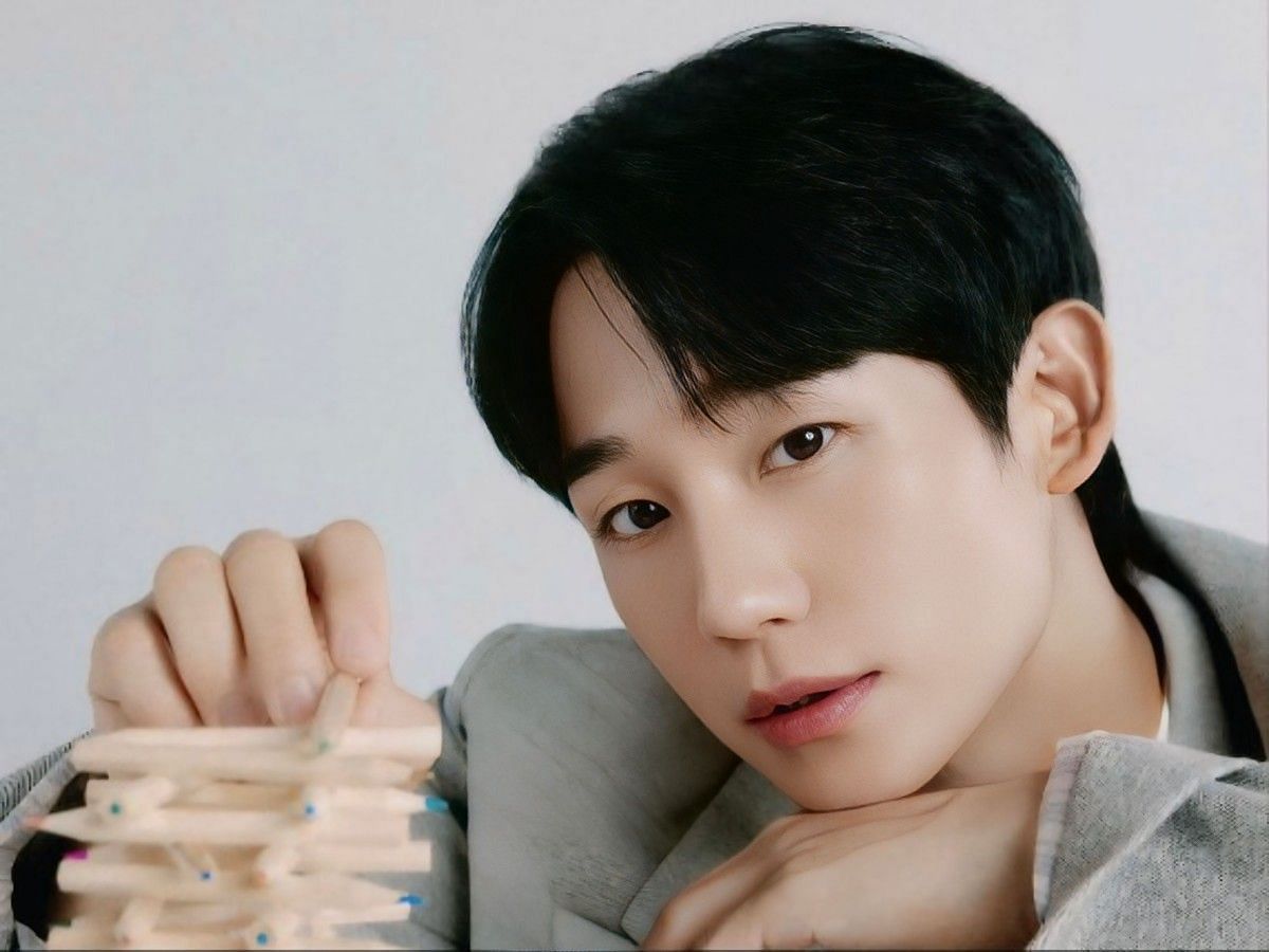 Actor Jung Hae-in is reportedly currently reviewing an offer to star in a Japanese drama (Image via Instagram/@holyhaein)