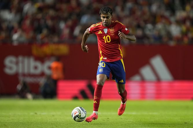 Lamine Yamal provides fitness update as he returns to Barcelona after picking up knock in Spain's Nations League clash