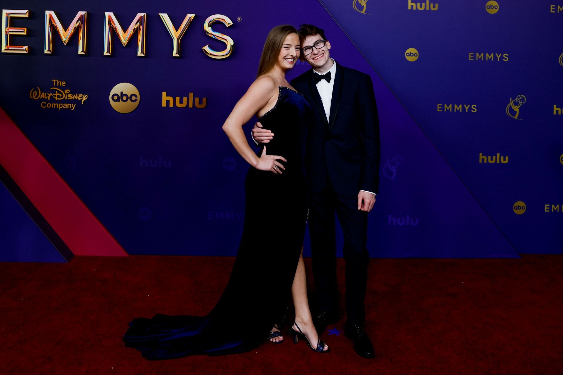 Stephen Nedoroscik and his girlfriend at the 76th Primetime Emmy Awards (Image via Getty)