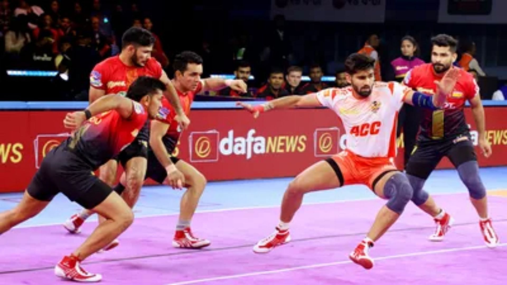 Pro Kabaddi League Season 10: Bengaluru Bulls Vs Gujarat Giants Match 116 (Image credits: Pro Kabaddi League)