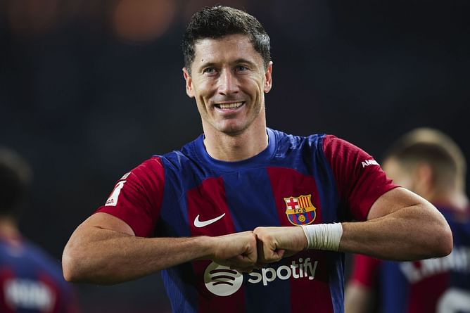 Barcelona president Joan Laporta confirms club will extend Robert Lewandowski's contract when he meets key criteria in contract