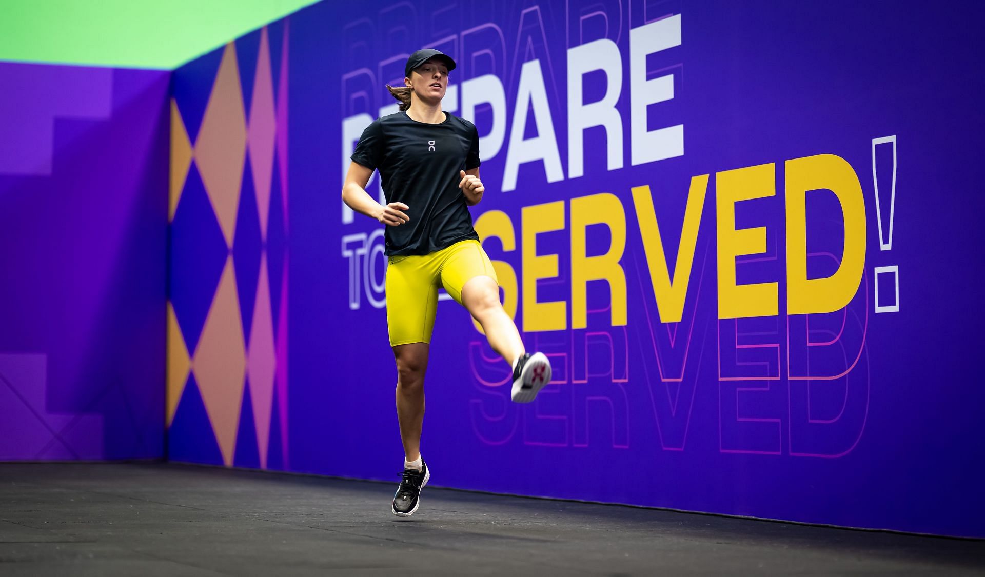 Iga Swiatek practicing ahead of the WTA Finals