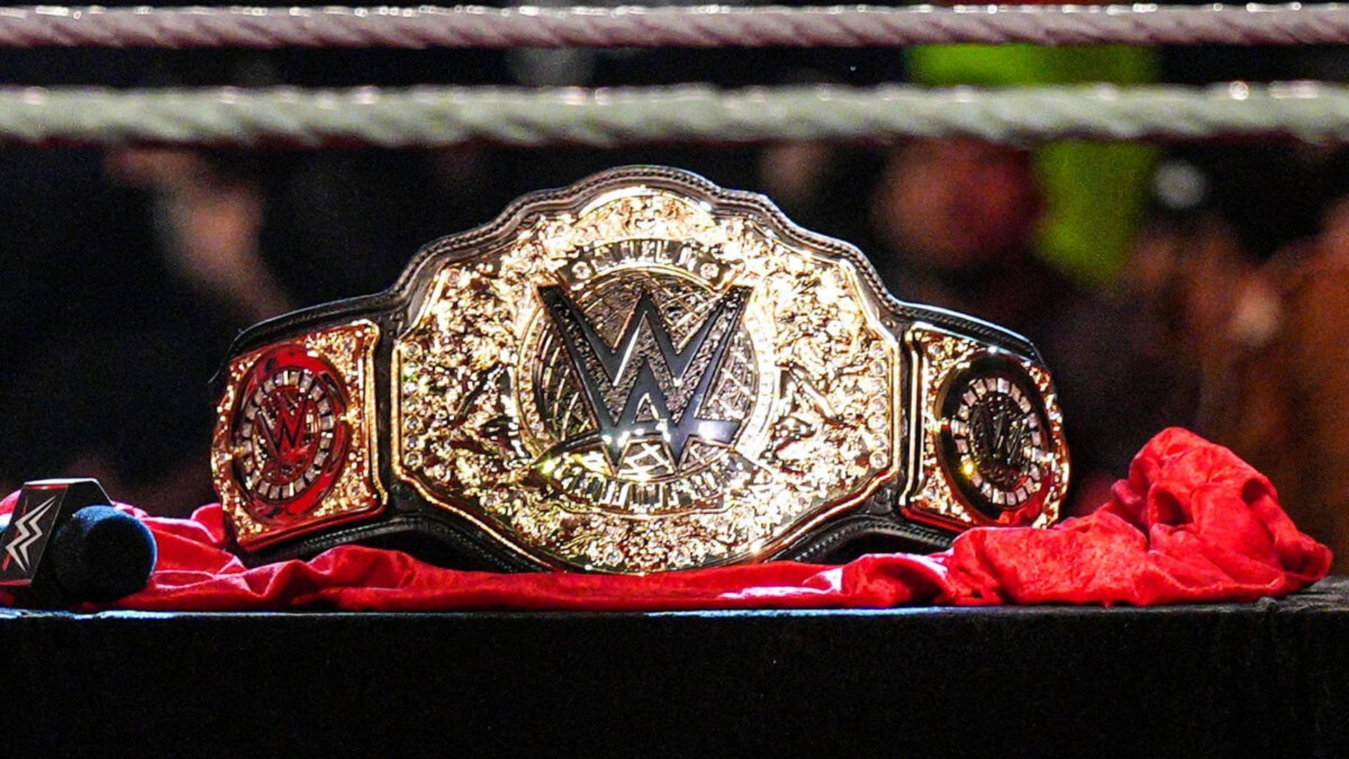 The top prize of Monday Night RAW, the World Heavyweight Championship [Photo credit: WWE.com]