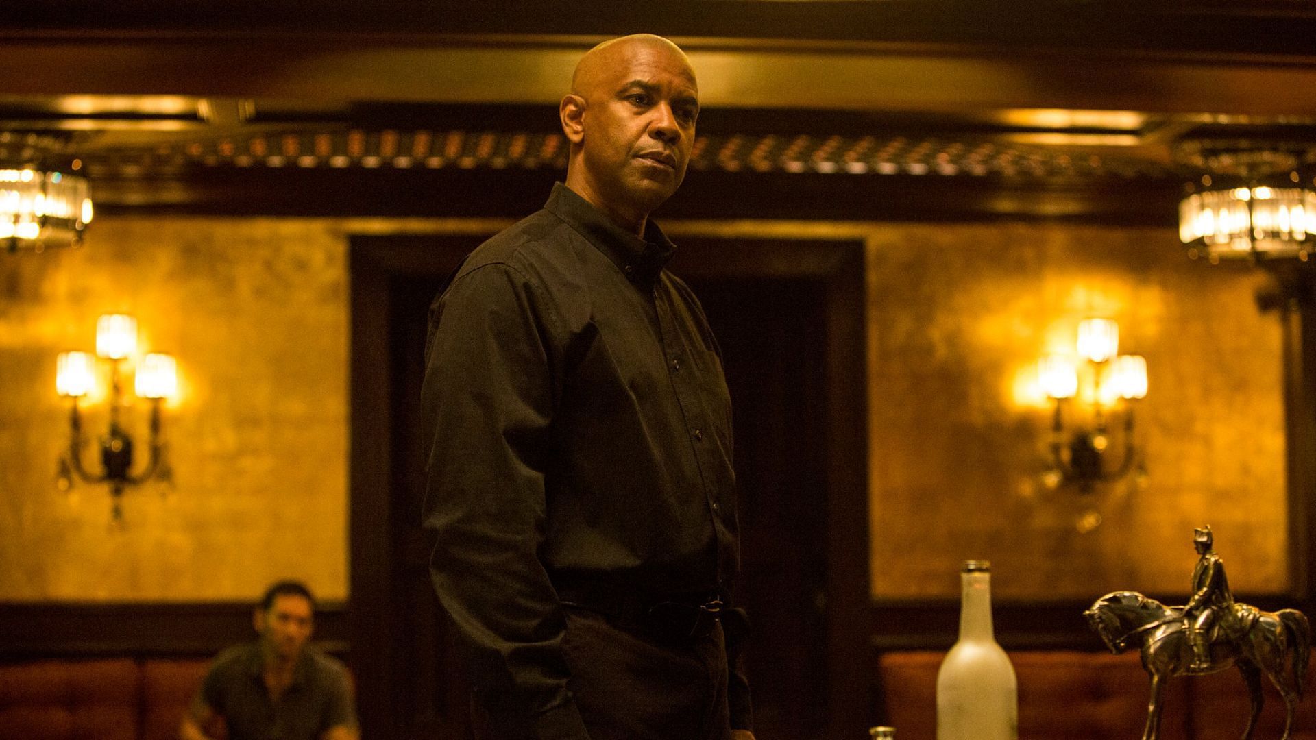 A still from The Equalizer (Image via Sony Pictures Releasing)