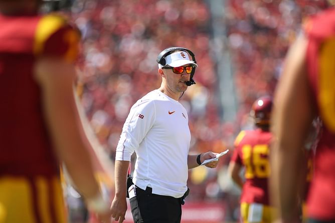 Four-star Notre Dame DL target Braeden Jones gives surprise commitment to Lincoln Riley's USC