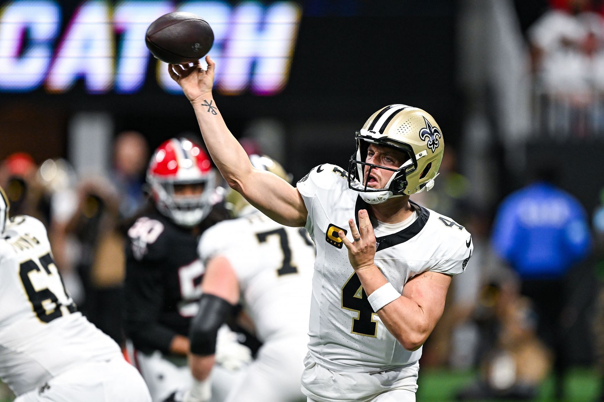 Derek Carr at Saints at Falcons - Source: Getty