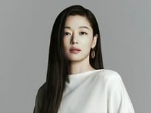 "Queen is back"- Fans celebrate as Jun Ji-hyun is reportedly in talks to star role in Yeon Sang-ho’s new zombie movie, Grove