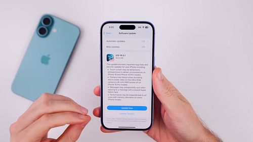 iOS 18.0.1 update (Image via Apple || Brandon Butch/YouTube)