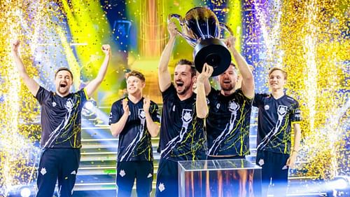 huNter- and G2 Esports after winning IEM Katowice 2023 (Image via HLTV)