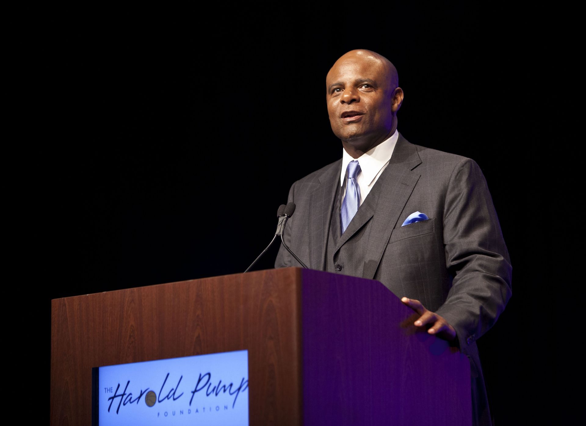 Former NFL Player Warren Moon - Source: Getty