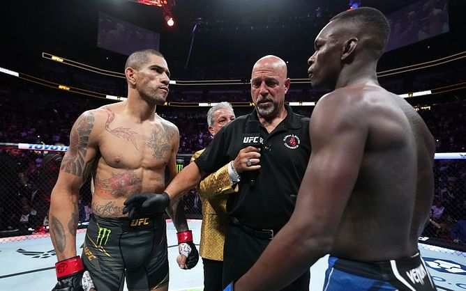 When Israel Adesanya shared his POV of Alex Pereira's infamous oxygen mask KO at Glory Kickboxing: "I don’t need that"
