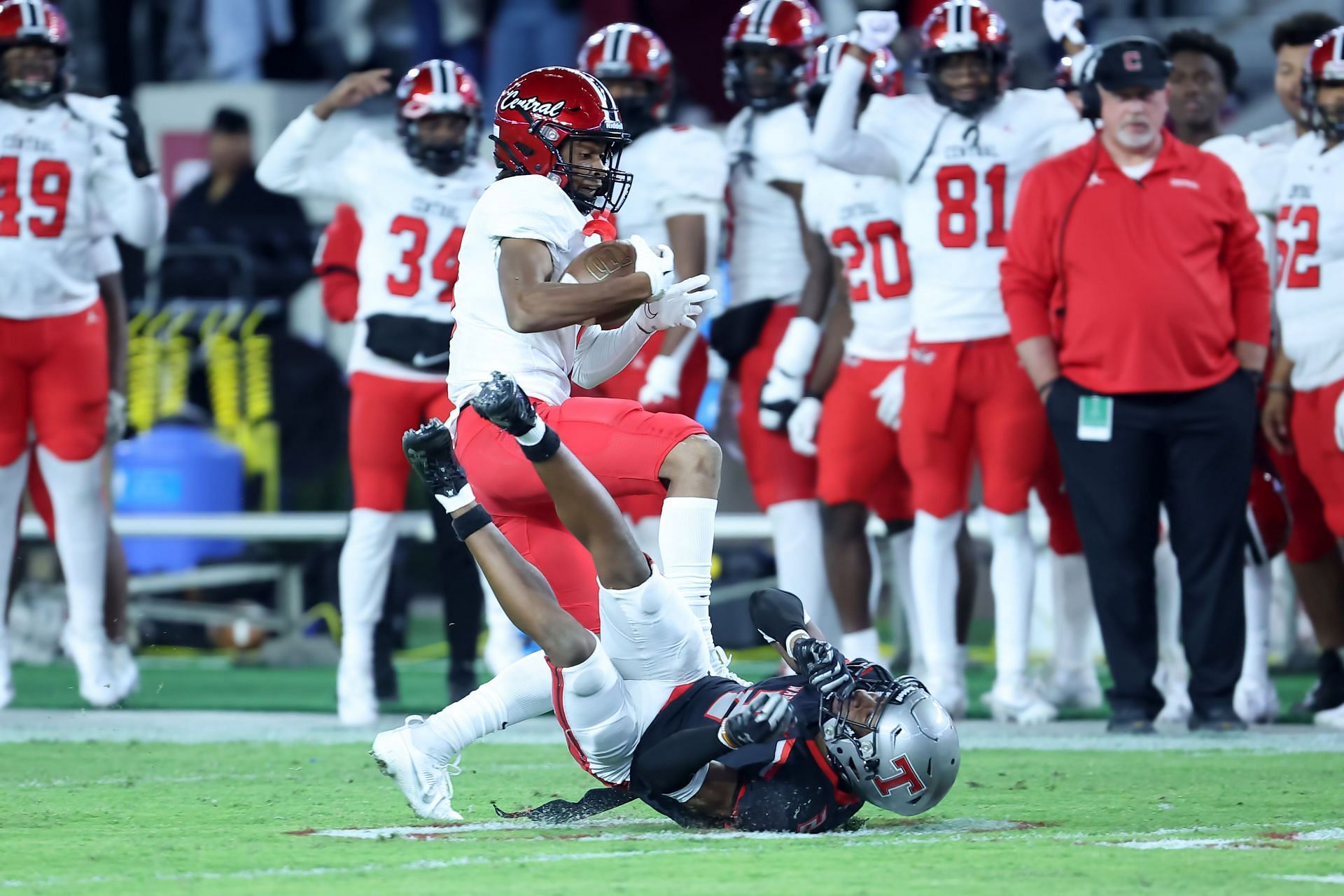 HIGH SCHOOL FOOTBALL: DEC 06 Alabama High School 7A State Championship - Thompson v Central-Phenix City - Source: Getty