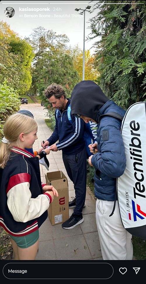 Iga Swiatek and Wim Fissette pictured in Warsaw - Image Source: Instagram @kasiasoporek