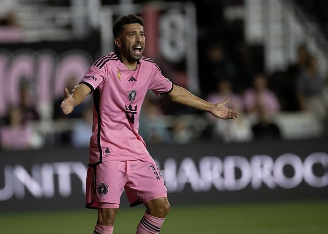 WATCH: Jordi Alba scores screamer from outside the box to help Lionel Messi's Inter Miami win against Atlanta United