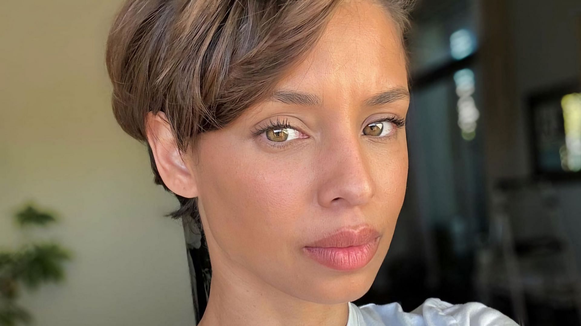 Actress Brytni Sarpy, who plays Elena Dawson on the soap (via @brytni / Instagram)